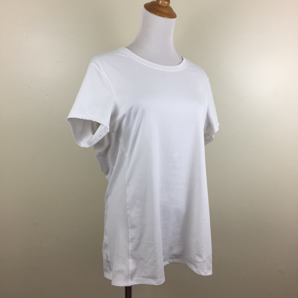 ALO Yoga CoolFit White Short Sleeve Mesh Insert Short Sleeve Active Shirt
